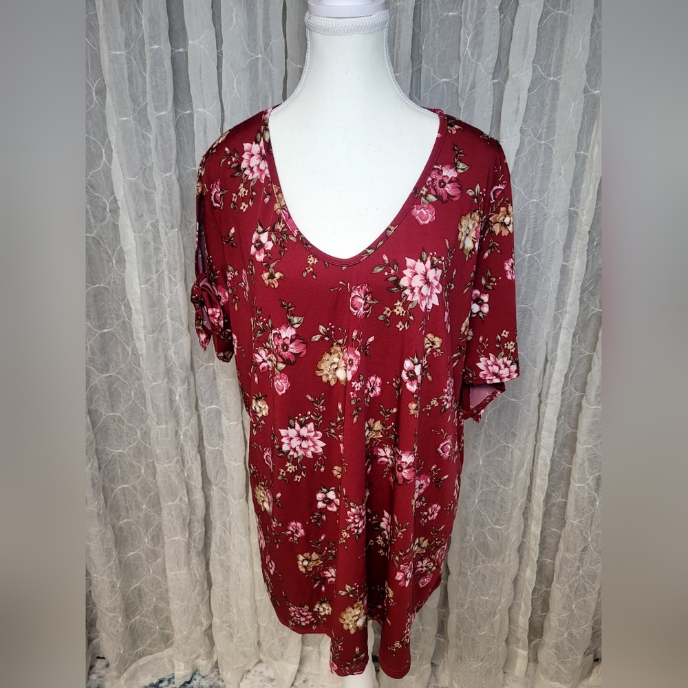 Acting Pro Burgundy Floral V-Neck Tie Short Sleeve Blouse 2x